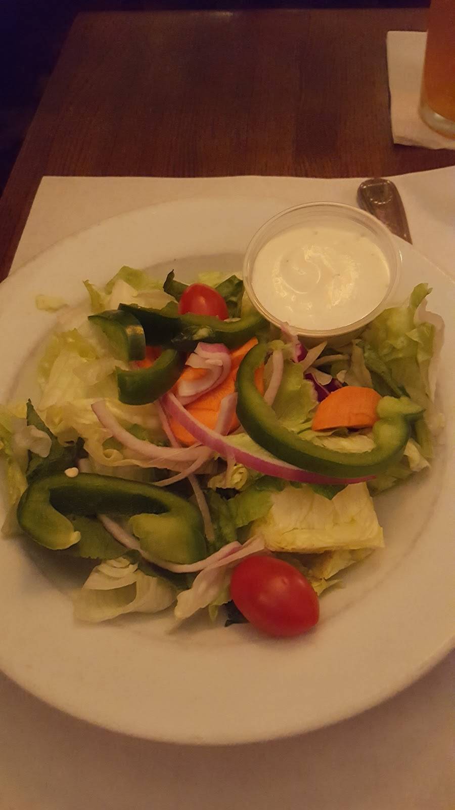 Crossroads Pub | restaurant | 133 Market St, Warren, RI 02885, USA | 4012459305 OR +1 401-245-9305