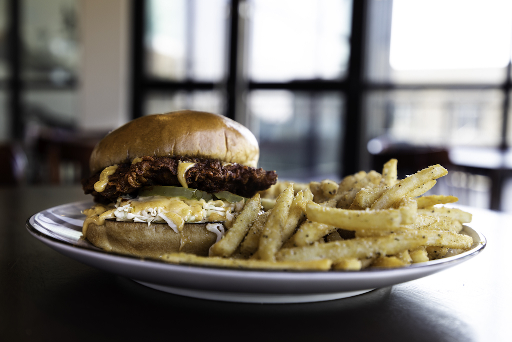 Six Car Pub & Brewery | restaurant | 625 S Polk St, Amarillo, TX 79101, USA | 8065763396 OR +1 806-576-3396