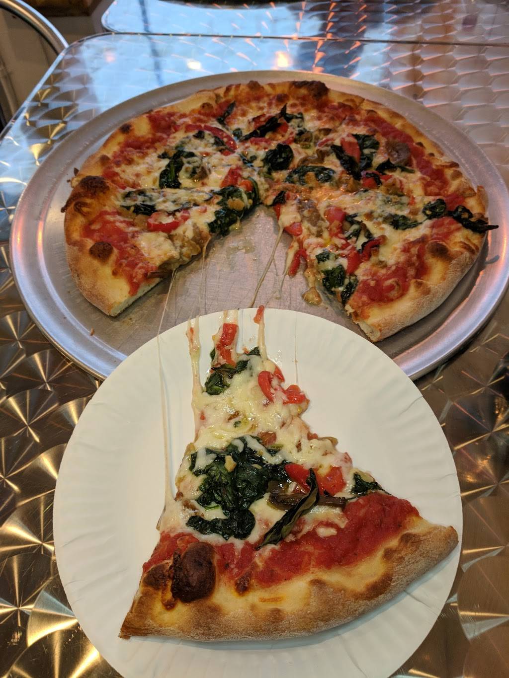 Volo Craft Pizza | restaurant | 152 Humphrey St, Swampscott, MA 01907, USA | 7815846055 OR +1 781-584-6055