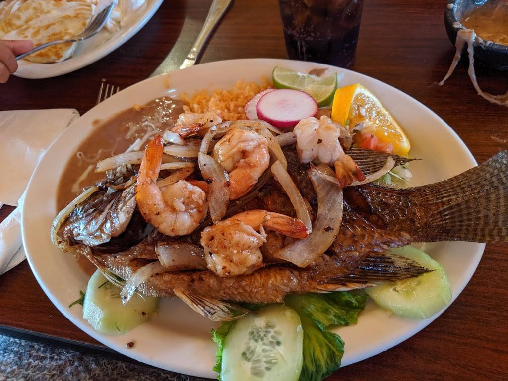 Delicious Alvarez | restaurant | 14094 Lakeshore Dr, Clearlake, CA 95422, USA | 7079942121 OR +1 707-994-2121