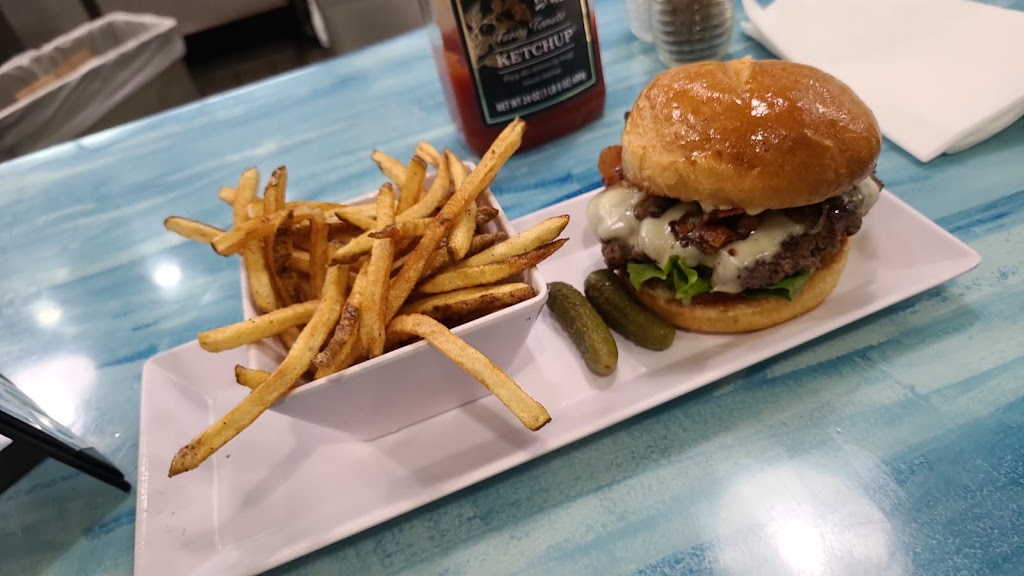 Upscale Burgers & Shakes | restaurant | 10000 Coors Blvd Bypass NW Suite C-1, Albuquerque, NM 87114, USA | 5058355902 OR +1 505-835-5902