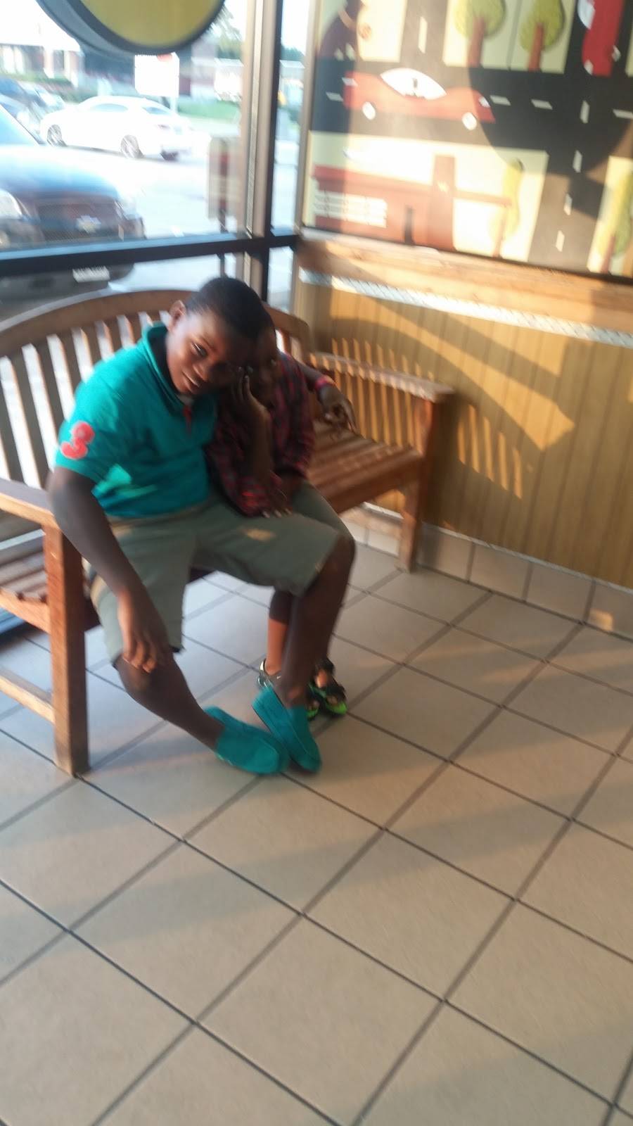 Pizza Hut | restaurant | 1241 N Loop 336 W, Conroe, TX 77301, USA | 9367561818 OR +1 936-756-1818