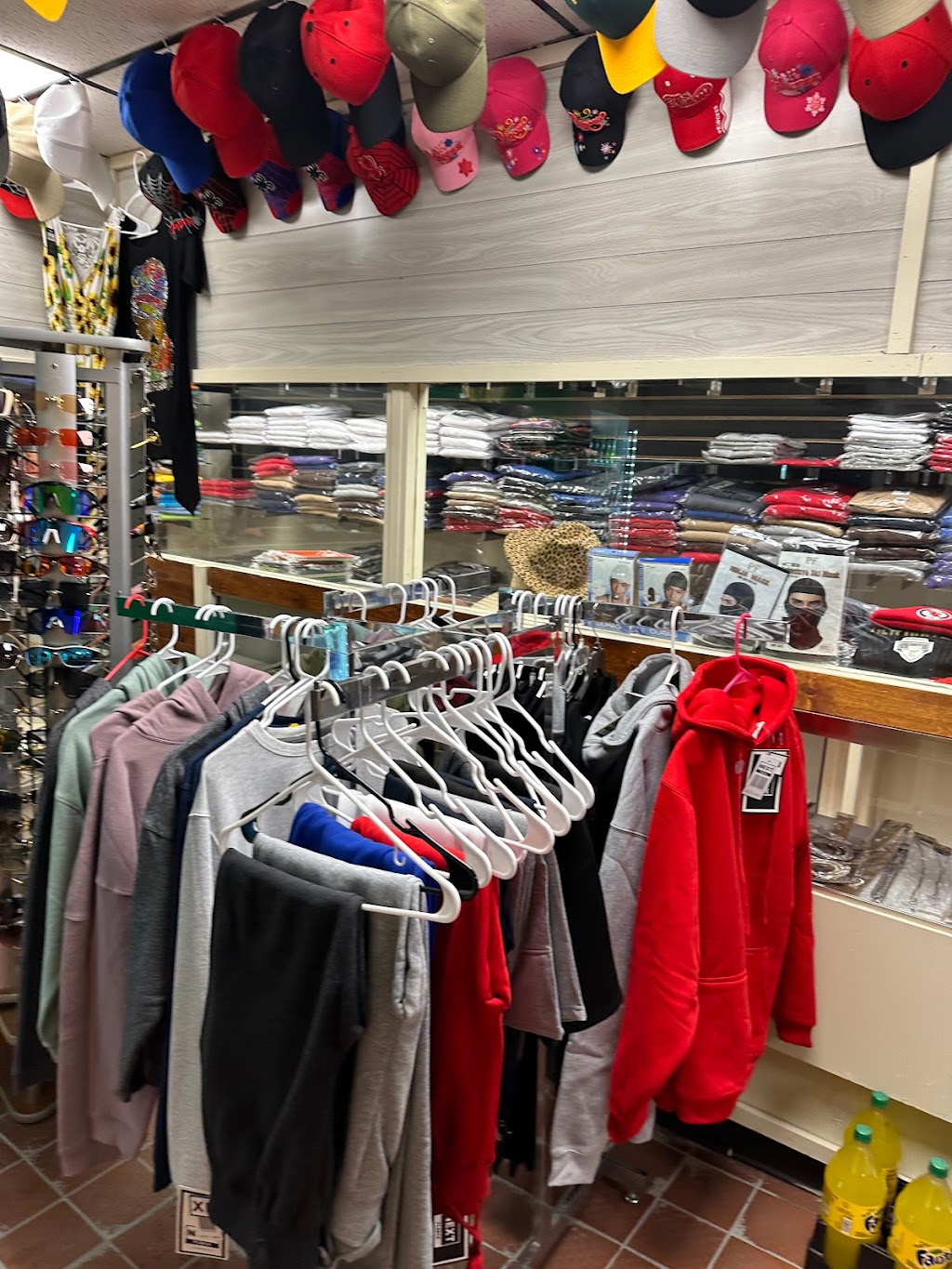 Mars Mart 4 | restaurant | 2224 S Oliver Ave, Wichita, KS 67218, USA | 3163303733 OR +1 316-330-3733