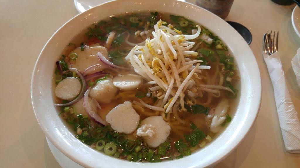 Ben Thanh | restaurant | 2080 Appleby Line, Burlington, ON L7L 6M6, Canada | 9053360188 OR +1 905-336-0188