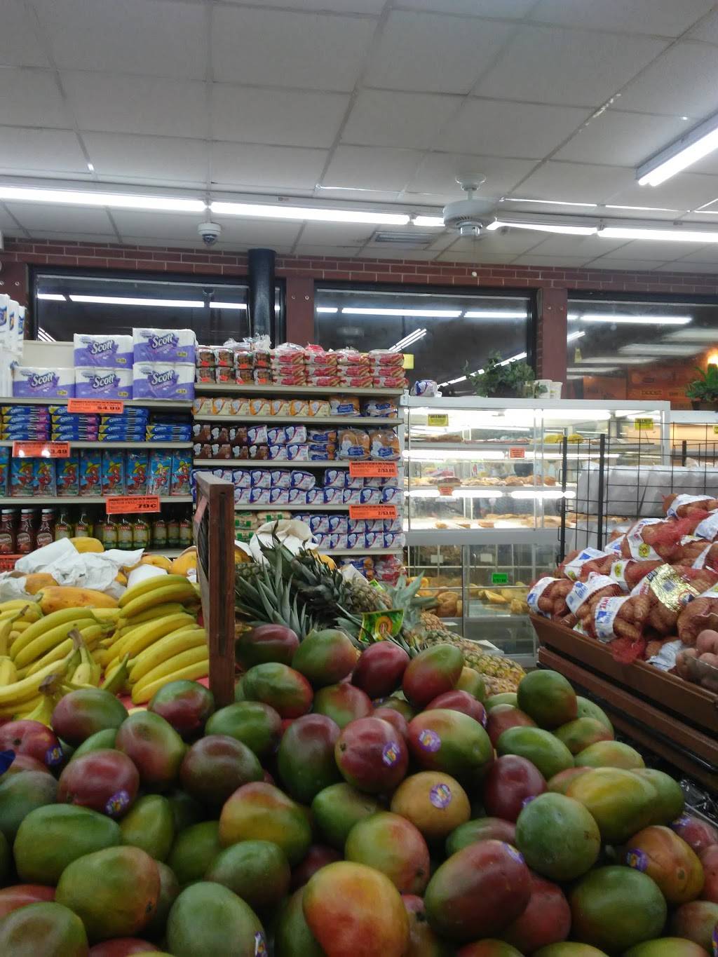 La Chiquita Supermarket | restaurant | 3555 W 26th St, Chicago, IL 60623, USA | 7735220950 OR +1 773-522-0950