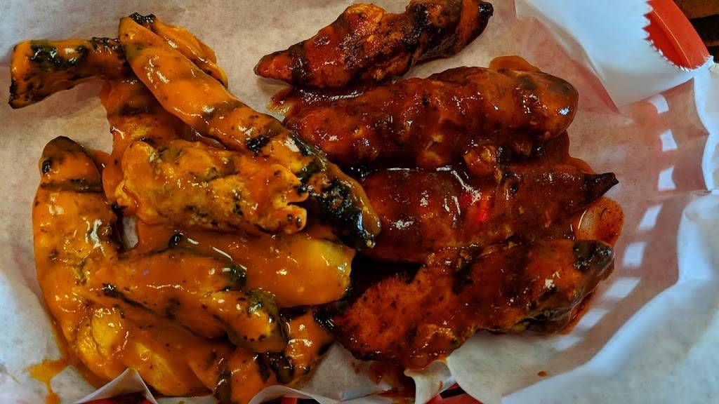 d.d. Peckers On-The-Fly | restaurant | 1975 Magwood Dr t, Charleston, SC 29407, USA | 8437649600 OR +1 843-764-9600