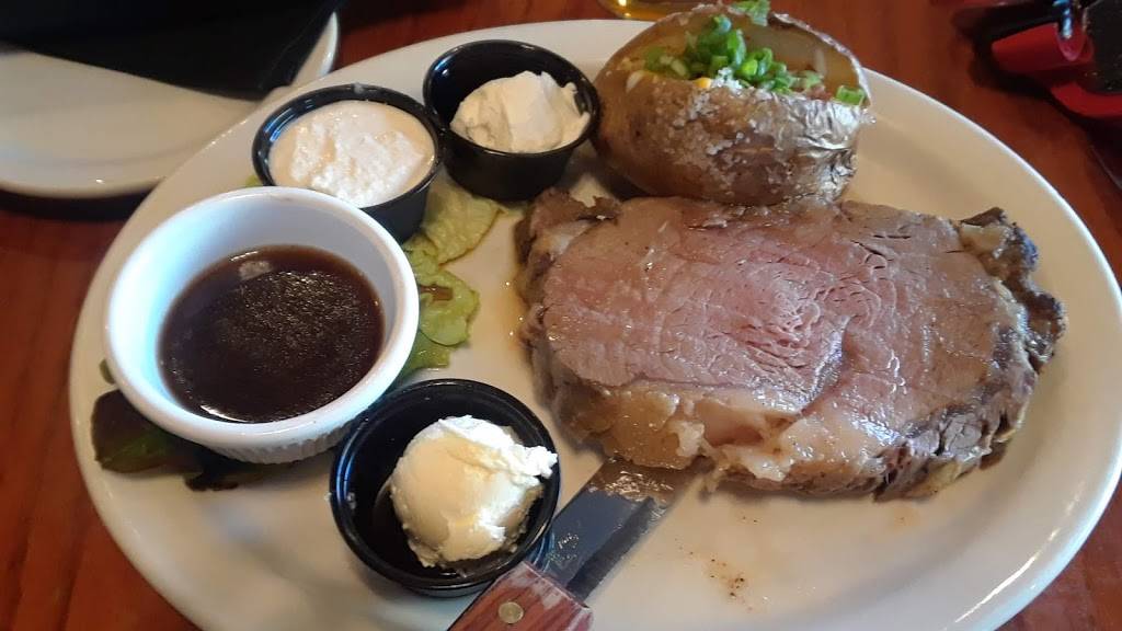 Center Street Grill | restaurant | 120 N Center St, Turlock, CA 95380, USA | 2096345100 OR +1 209-634-5100