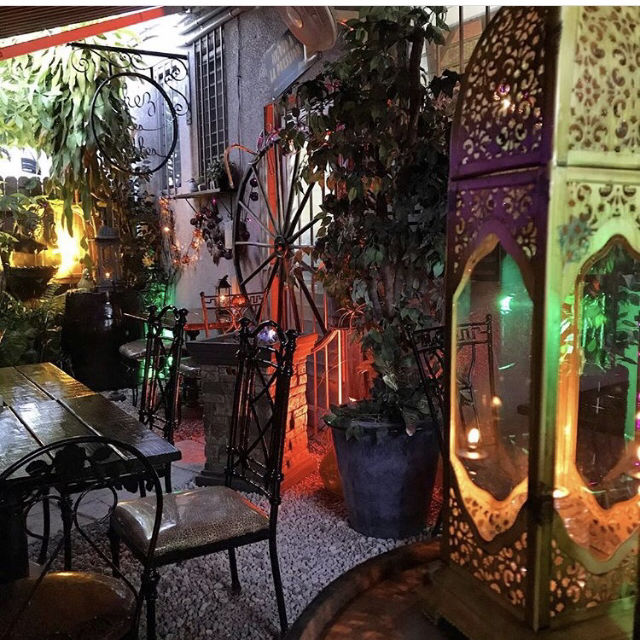 Le Patio - The tiniest cutest Restaurant in South Florida | restaurant | 2401 NE 11th Ave, Wilton Manors, FL 33305, USA | 9545304641 OR +1 954-530-4641