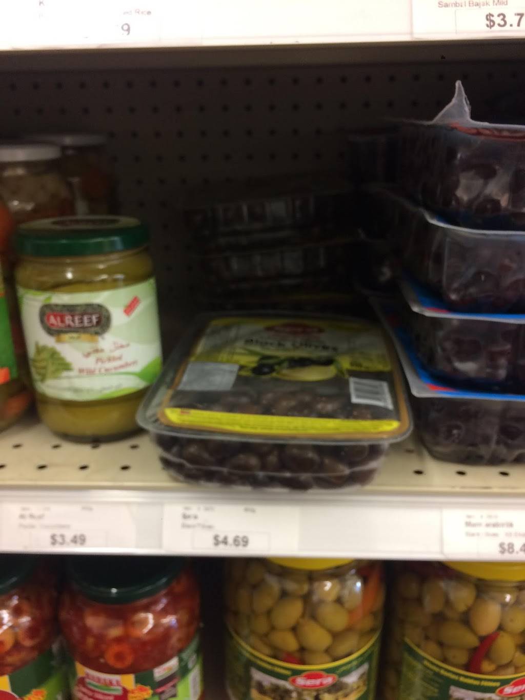 International Gourmet Pantry | restaurant | 1514 W Michigan Ave, Kalamazoo, MI 49006, USA | 2693834909 OR +1 269-383-4909