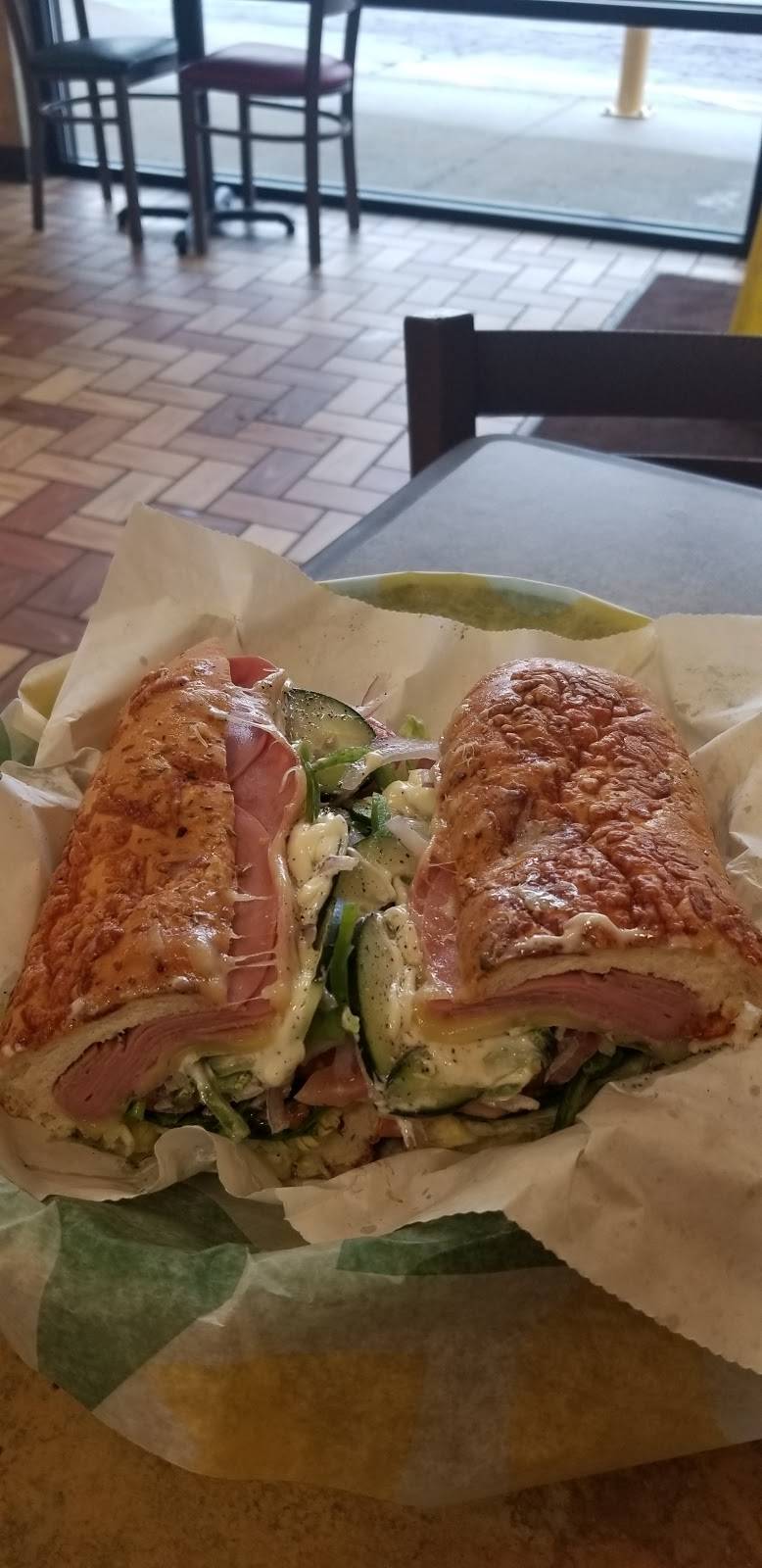 Subway | restaurant | 2923 Linden Ave, Dayton, OH 45410, USA | 9372568233 OR +1 937-256-8233