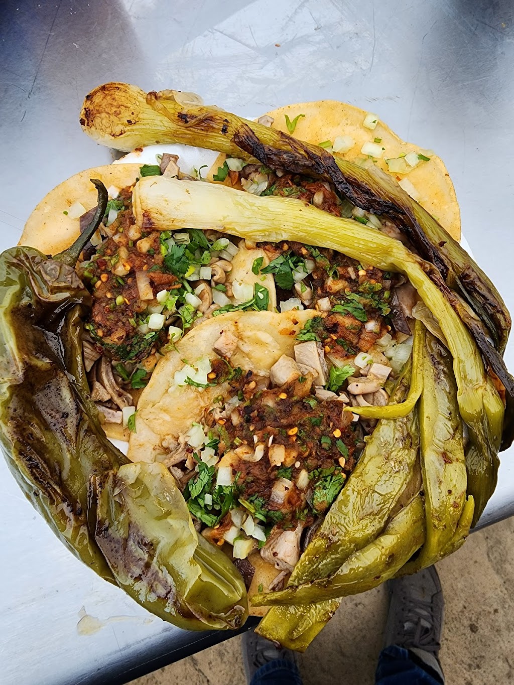 Taquizas Aguilar | restaurant | 2619 Homewood Dr, Stockton, CA 95210, USA | 2092986101 OR +1 209-298-6101