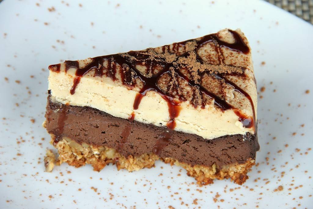 Flore Vegan | restaurant | 3818 Sunset Blvd, Los Angeles, CA 90026, USA | 3239530611 OR +1 323-953-0611