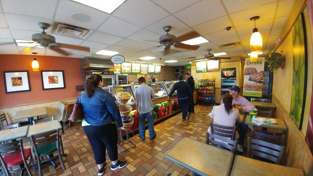 Subway | restaurant | 5094 Pleasant Ave, Fairfield, OH 45014, USA | 5138967070 OR +1 513-896-7070