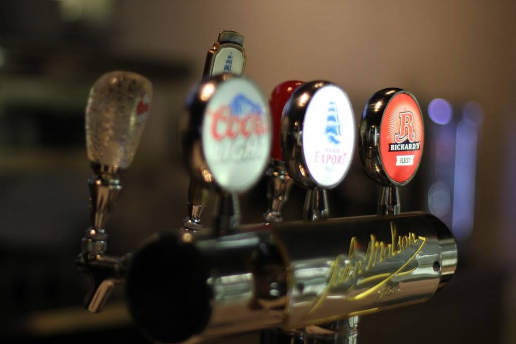 La Loge | restaurant | 499 Boulevard Labrosse, Gatineau, QC J8P 4R1, Canada | 8196695353 OR +1 819-669-5353