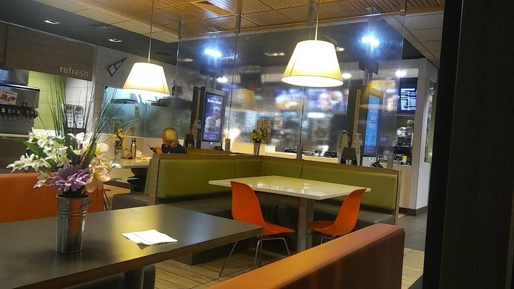 McDonalds | cafe | 1751 E University Ave, Las Cruces, NM 88005, USA | 5755321244 OR +1 575-532-1244