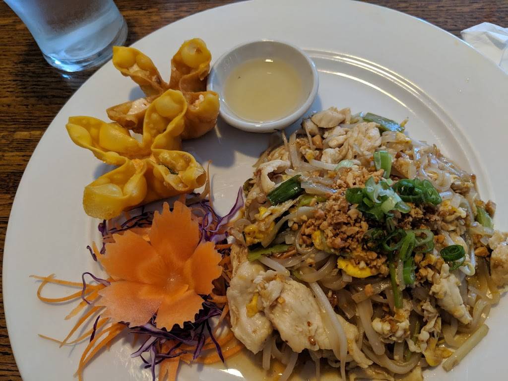 Thai For You | restaurant | 647 US-1 #7, York, ME 03909, USA | 2073518590 OR +1 207-351-8590