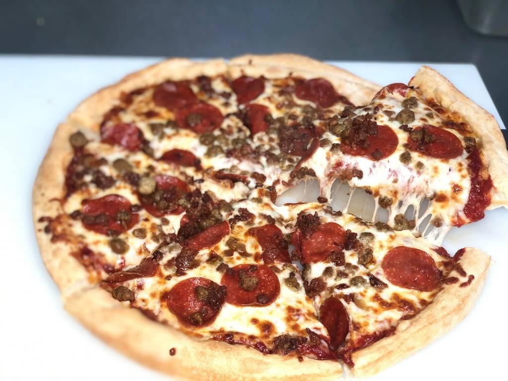 Mini Mart & Pizza Shop | meal takeaway | 1112 N Cumberland St, Lebanon, TN 37087, USA | 6154448078 OR +1 615-444-8078