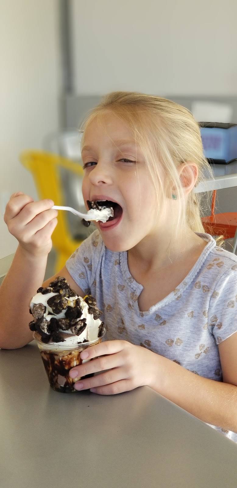 Twisted Treats | restaurant | 4820 TX-121, Lewisville, TX 75056, USA | 9725908660 OR +1 972-590-8660