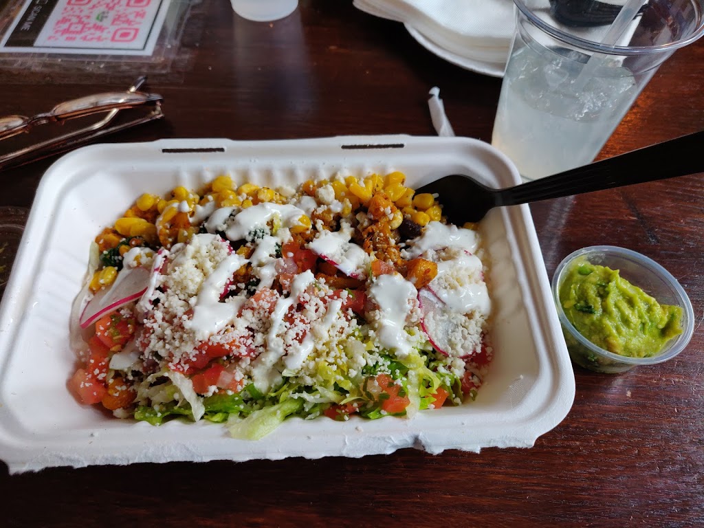 Tio Flores | restaurant | 1600 South St, Philadelphia, PA 19146, USA | 2676872220 OR +1 267-687-2220