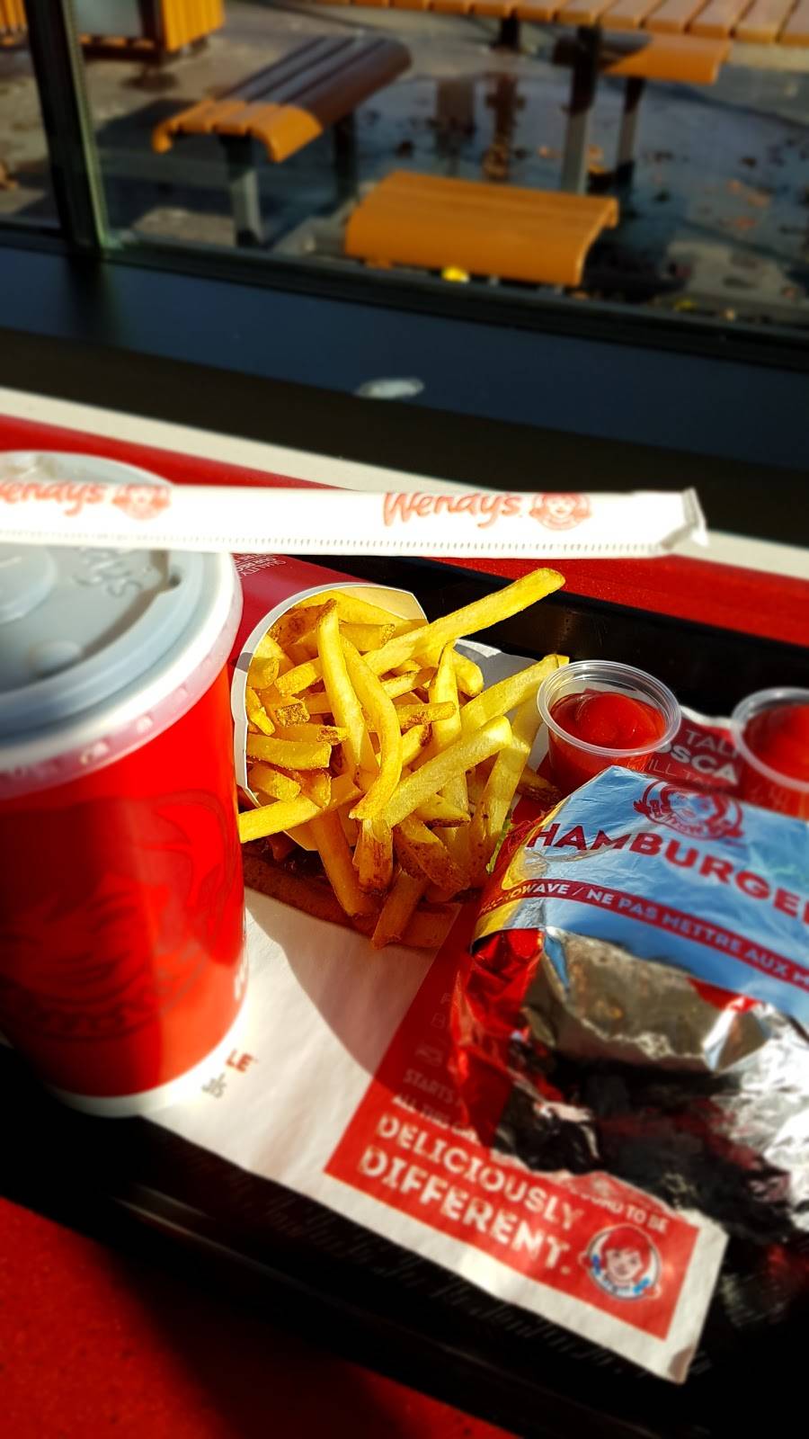 Wendys | restaurant | 570 Norwich Ave, Woodstock, ON N4V 1C6, Canada | 5195391337 OR +1 519-539-1337