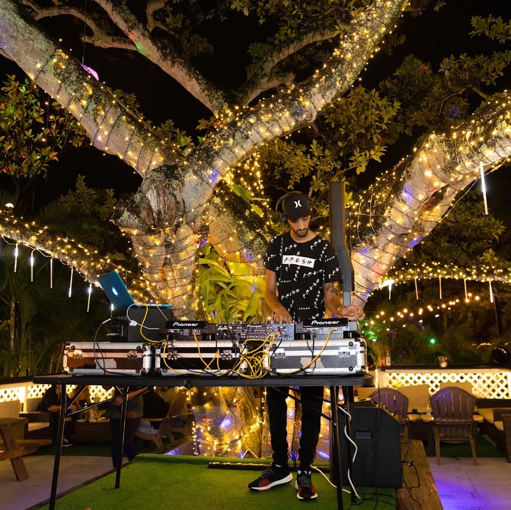 Tree House 46 | restaurant | 7200 N Dixie Hwy, Boca Raton, FL 33487, USA | 5617743136 OR +1 561-774-3136