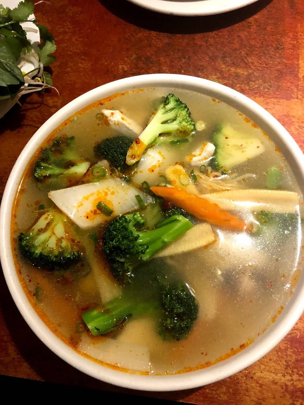 Pho Dat Thanh | restaurant | 510 York Rd, Towson, MD 21204, USA | 4102969118 OR +1 410-296-9118