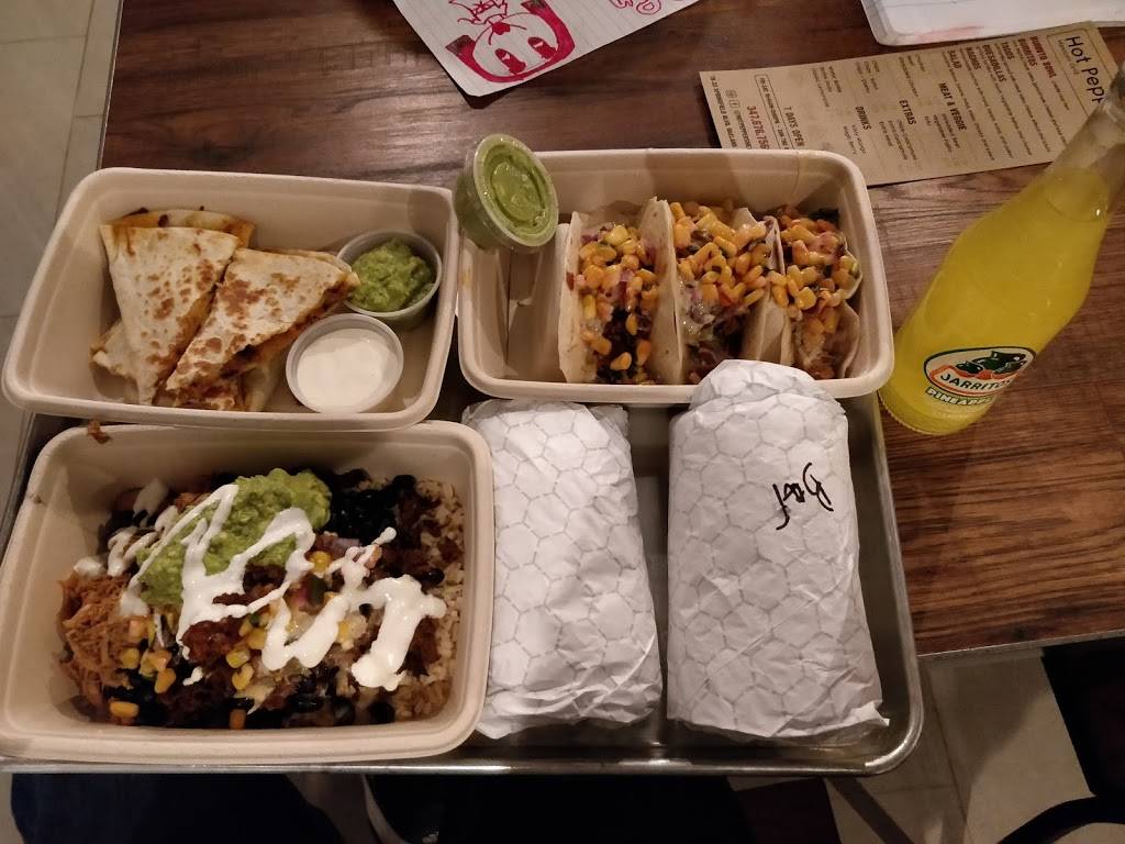 Hot Peppers | restaurant | 78-33 Springfield Blvd, Oakland Gardens, NY 11364, USA | 3476767566 OR +1 347-676-7566