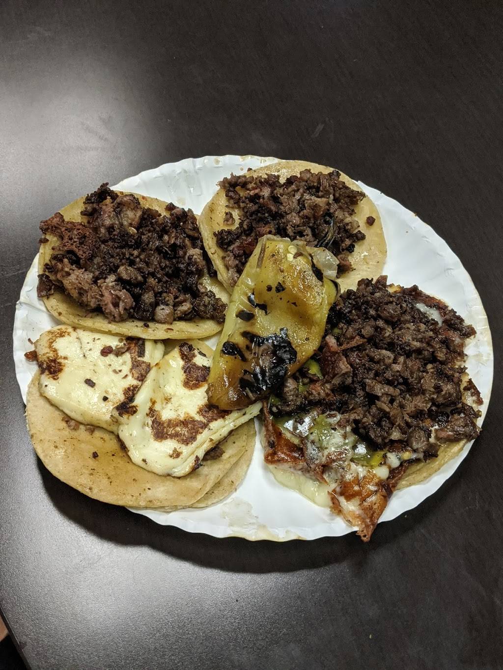 Tacos Los Cholos | restaurant | 821 S State College Blvd, Anaheim, CA 92806, USA | 7146038922 OR +1 714-603-8922