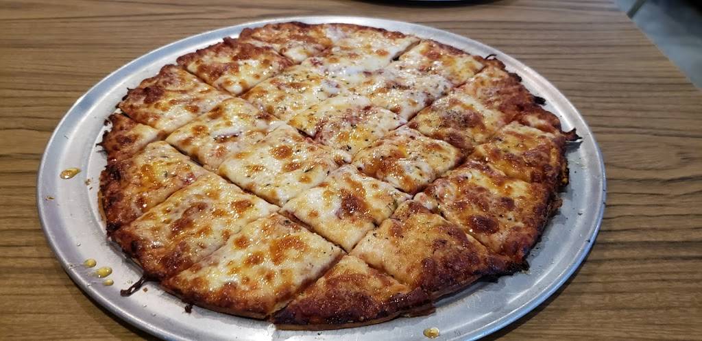 Veterans Pub & Pizza | restaurant | 2525 NE Adams St, Peoria, IL 61603, USA | 3097133029 OR +1 309-713-3029