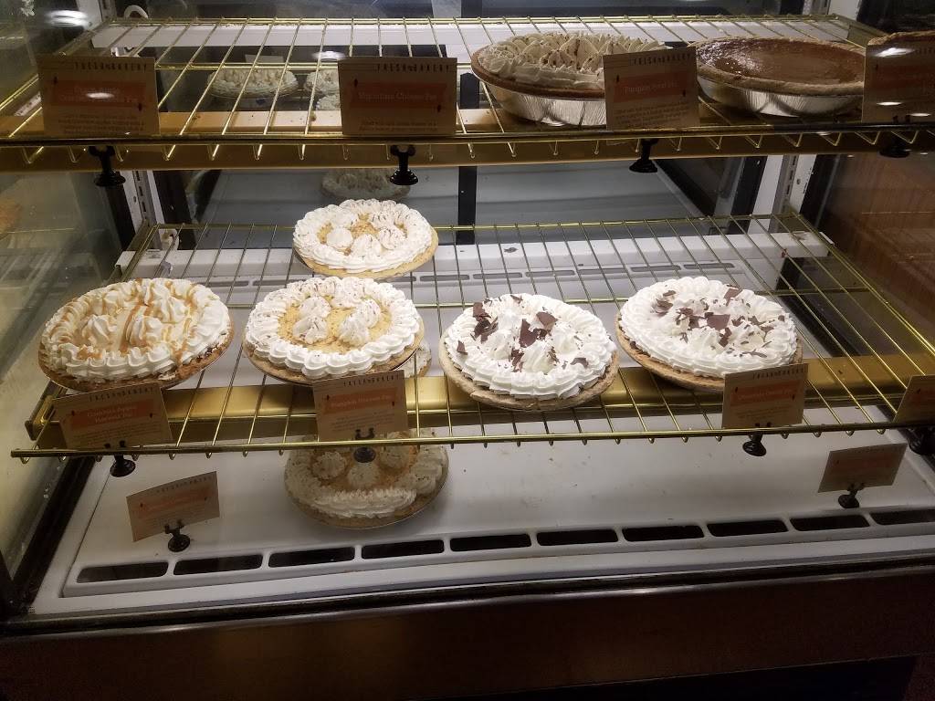 Cocos Bakery Restaurant | restaurant | 28502 Marguerite Pkwy, Mission Viejo, CA 92692, USA | 9493645915 OR +1 949-364-5915