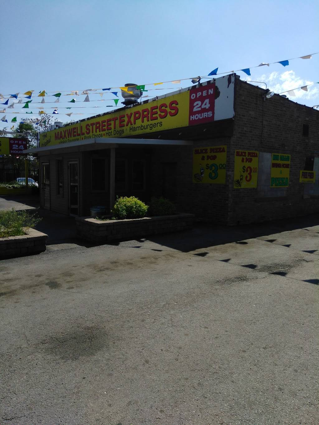 Maxwell Street Express | restaurant | 11656 S Halsted St, Chicago, IL 60628, USA | 7739415857 OR +1 773-941-5857