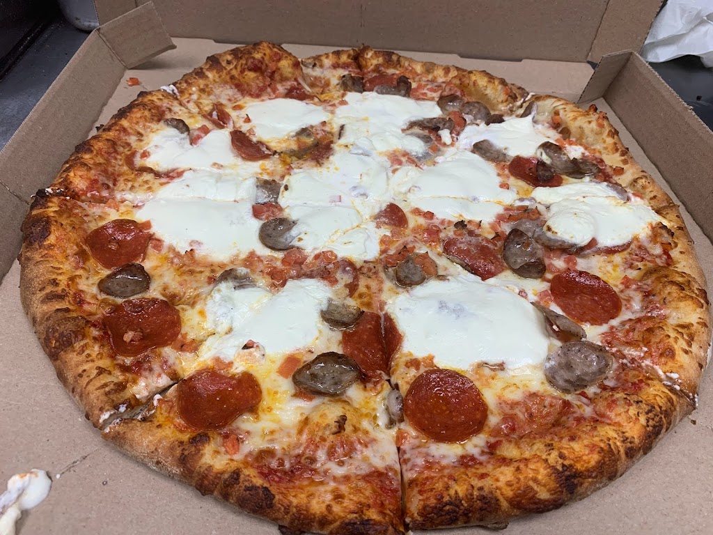 Hot Rocks Pizza | restaurant | 8601 N Dale Mabry Hwy, Tampa, FL 33614, USA | 8139308080 OR +1 813-930-8080