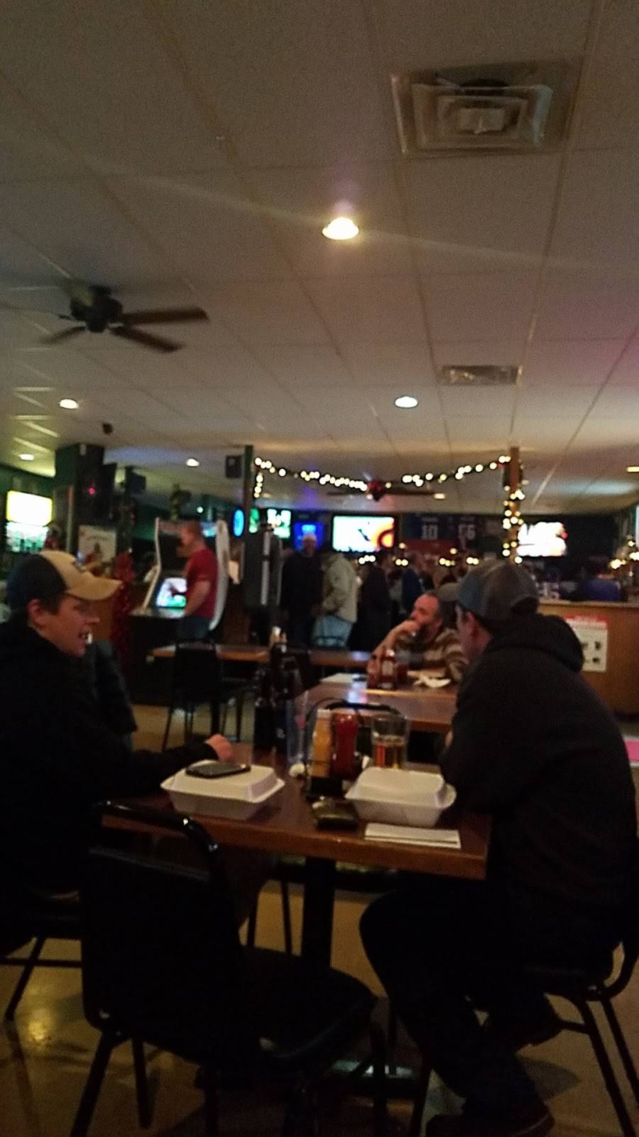 Uncle Joes Grill & Sports Bar | restaurant | 302 W Green St, Ithaca, NY 14850, USA | 6072732662 OR +1 607-273-2662