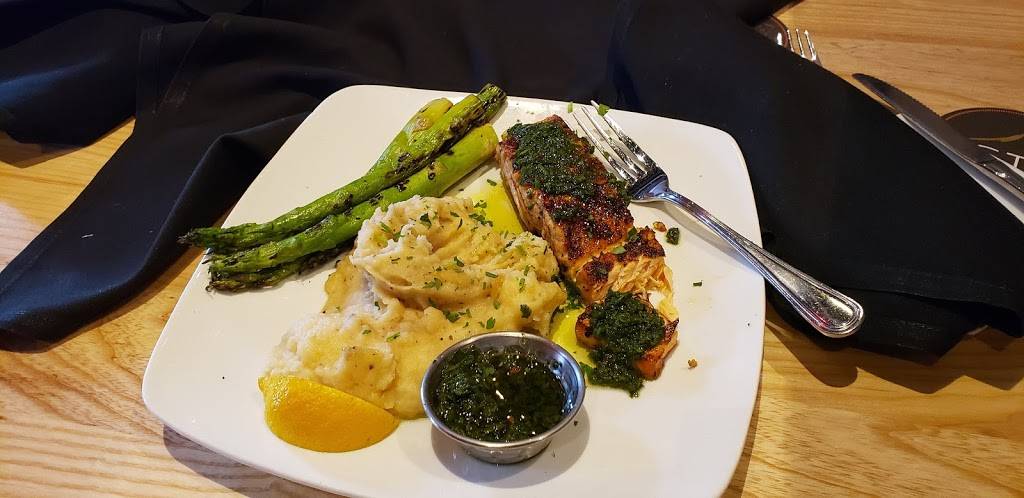 Sedona Taphouse | restaurant | 591 William St, Fredericksburg, VA 22401, USA | 5409402294 OR +1 540-940-2294