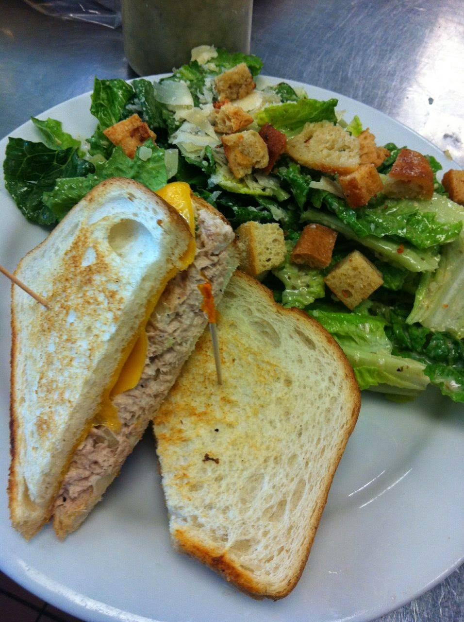 Denicas Real Food Kitchen | bakery | 2259 Las Positas Rd, Livermore, CA 94551, USA | 9254479500 OR +1 925-447-9500