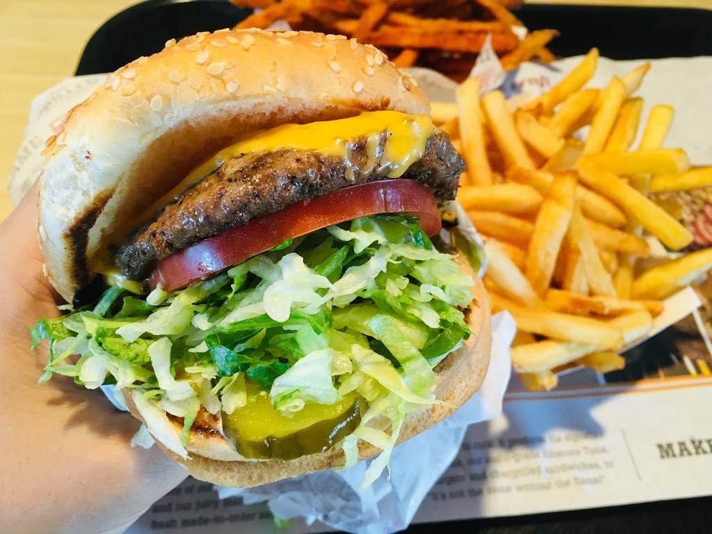 The Habit Burger Grill | meal takeaway | 14474 Culver Dr, Irvine, CA 92604, USA | 9495525963 OR +1 949-552-5963