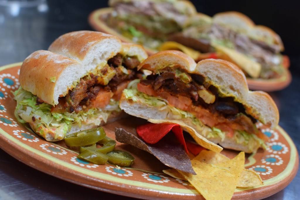 Golden Burrito Mexican Spot | restaurant | 286 Route 206 South Unit B114, Flanders, NJ 07836, USA | 9739274536 OR +1 973-927-4536