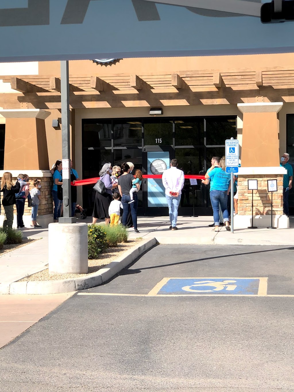 Soda Bomb | restaurant | 633 Estrella Pkwy Suite 115, Goodyear, AZ 85338, USA | 8667632588 OR +1 866-763-2588