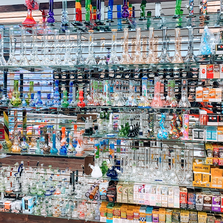 TOBACCO KING & VAPE KING OF GLASS, HOOKAH, CIGAR AND NOVELTY | meal takeaway | 3104 Duke St, Alexandria, VA 22314, USA | 7035677897 OR +1 703-567-7897