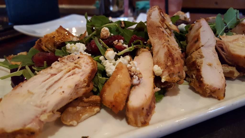 Market Place Kitchen and Bar | restaurant | 33 Mill Plain Rd, Danbury, CT 06811, USA | 2036165836 OR +1 203-616-5836