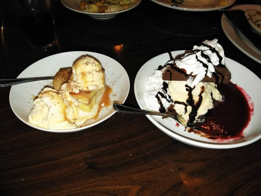 Strings Bar And Grill | restaurant | 680 N Main St, Manteca, CA 95336, USA | 2092390378 OR +1 209-239-0378