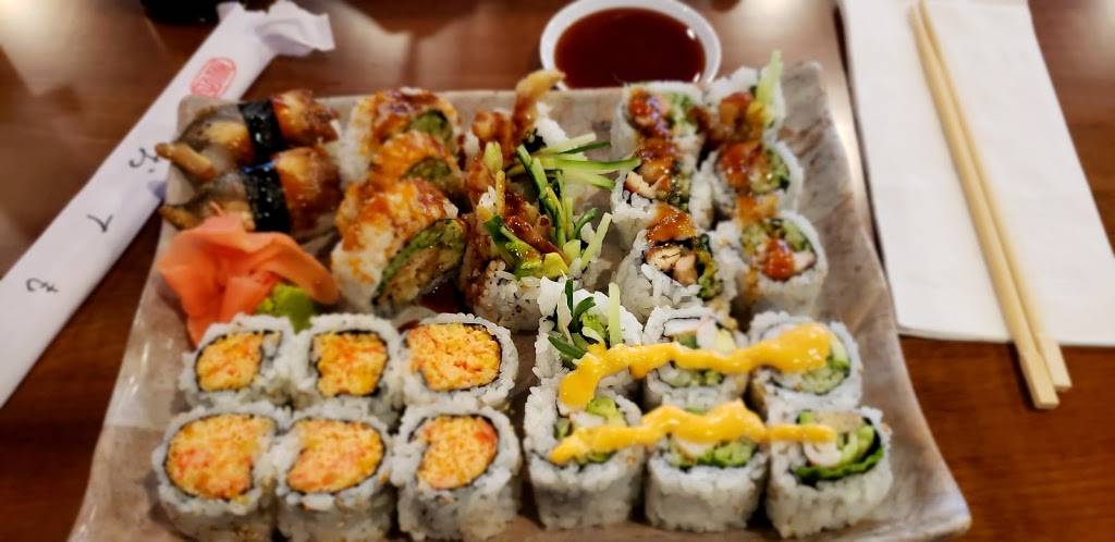 Umami Sushi | restaurant | 4626 N Cumberland Ave, Chicago, IL 60656, USA | 7735899928 OR +1 773-589-9928