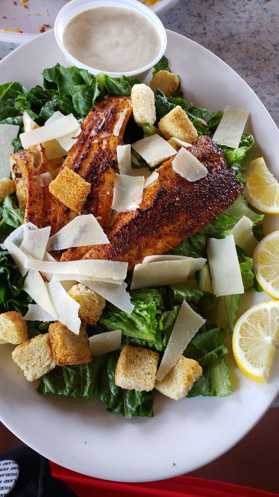 The Stuffed Pig | restaurant | 3520 Overseas Hwy, Marathon, FL 33050, USA | 3057434059 OR +1 305-743-4059