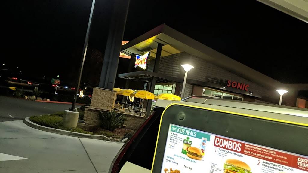 Sonic Americas Drive in | restaurant | 5247 Kearny Villa Rd, San Diego, CA 92123, USA | 8586940388 OR +1 858-694-0388
