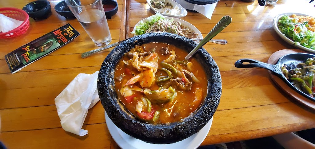 Mariachi’s Restaurant | restaurant | 35501 CA-1, Gualala, CA 95445, USA | 7078841735 OR +1 707-884-1735