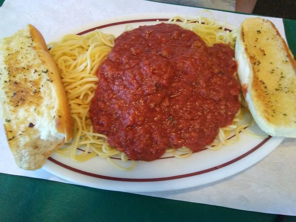 Quacks Village Inn | restaurant | 7239 Hwy 20, Madison, NY 13402, USA | 3158931806 OR +1 315-893-1806