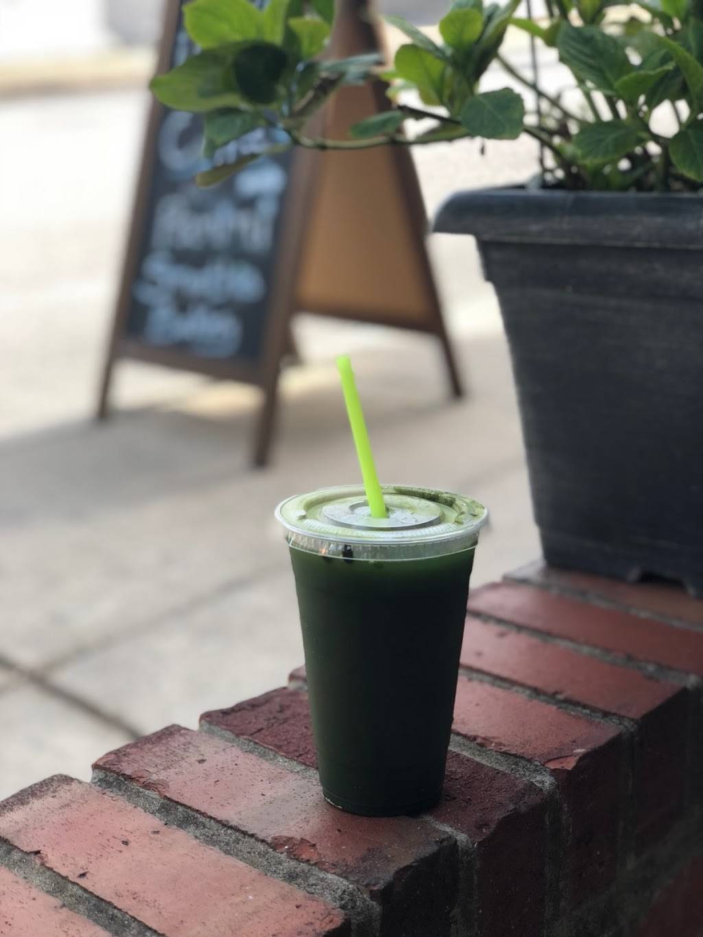 Leaf nBrew | restaurant | 2130, 319 Peabody St, Nashville, TN 37210, USA | 6155136690 OR +1 615-513-6690