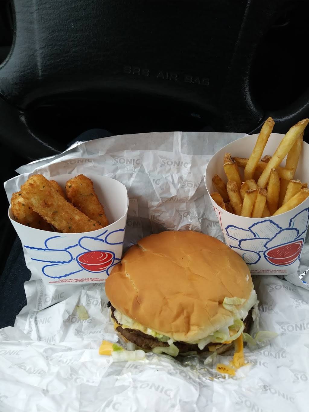 Sonic Drive-In | restaurant | 2922 S Cicero Ave, Cicero, IL 60804, USA | 7087803591 OR +1 708-780-3591