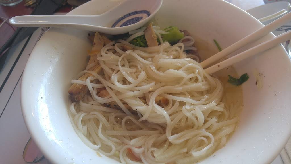 Chez Lien | restaurant | 8171 Boulevard Newman, LaSalle, QC H8N 1Y1, Canada | 5143640690 OR +1 514-364-0690