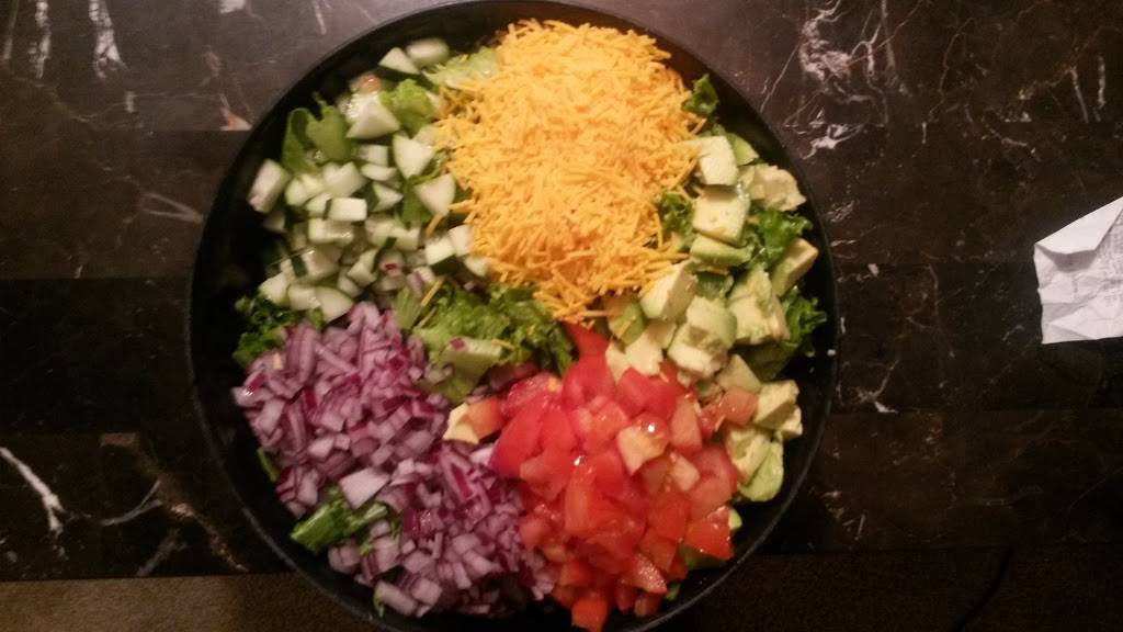 Marie Lashays | restaurant | 16500 Quarry Rd, Southgate, MI 48195, USA | 7347963568 OR +1 734-796-3568